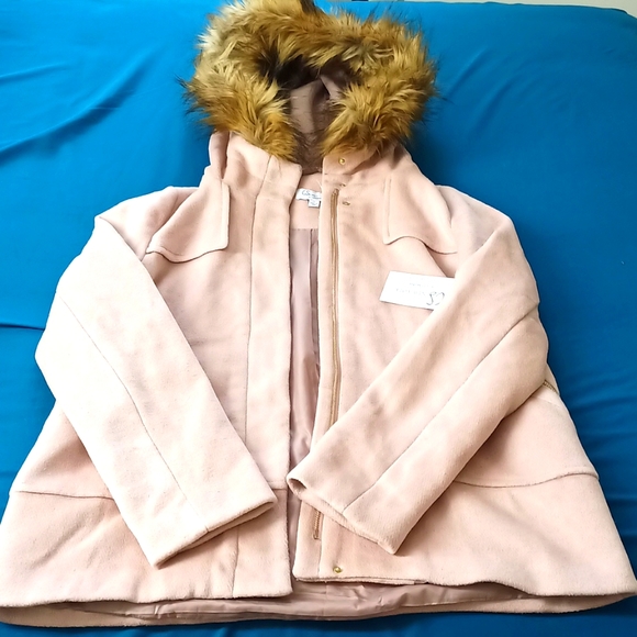 Winter Sweater - Picture 1 of 7